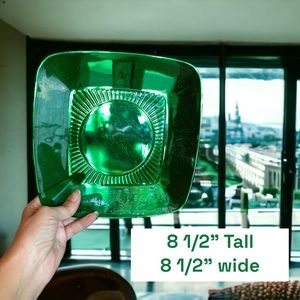 Dinner plate Collectible Vintage French VERECO 8 1/2” Wide ,8 1/2” Tall